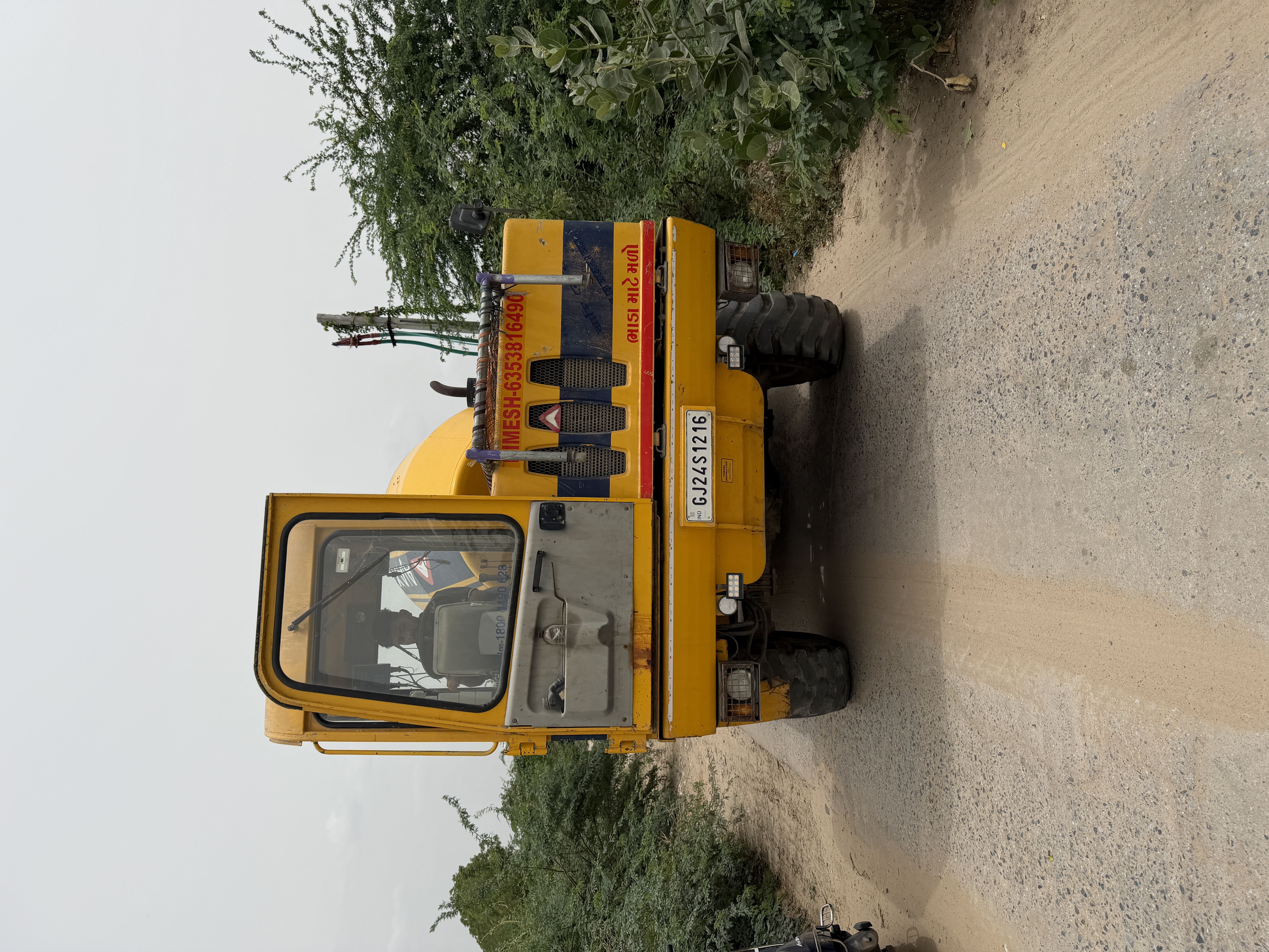 Real NJP Ajax Fiori Concrete Mixer on Site